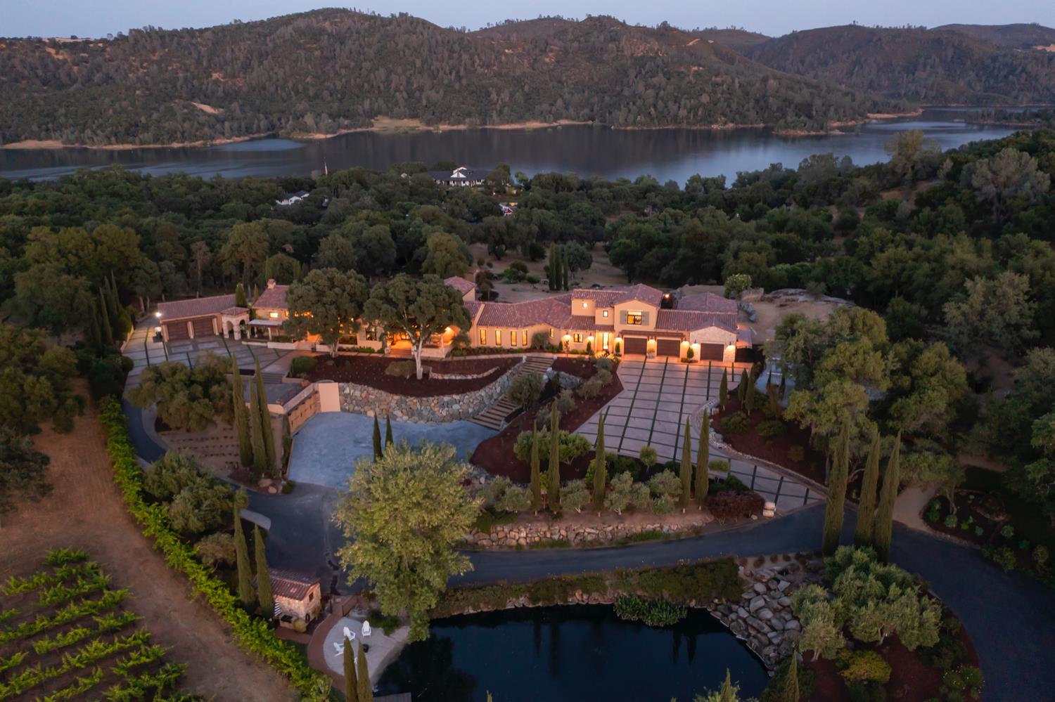 Loomis, California, 95650, United States, 6 Bedrooms Bedrooms, ,6 BathroomsBathrooms,Residential,For Sale,1908935