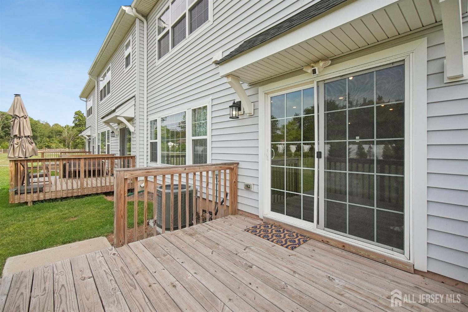 Franklin Twsp, New Jersey, 08873, United States, 2 Bedrooms Bedrooms, ,3 BathroomsBathrooms,Residential,For Sale,2003285