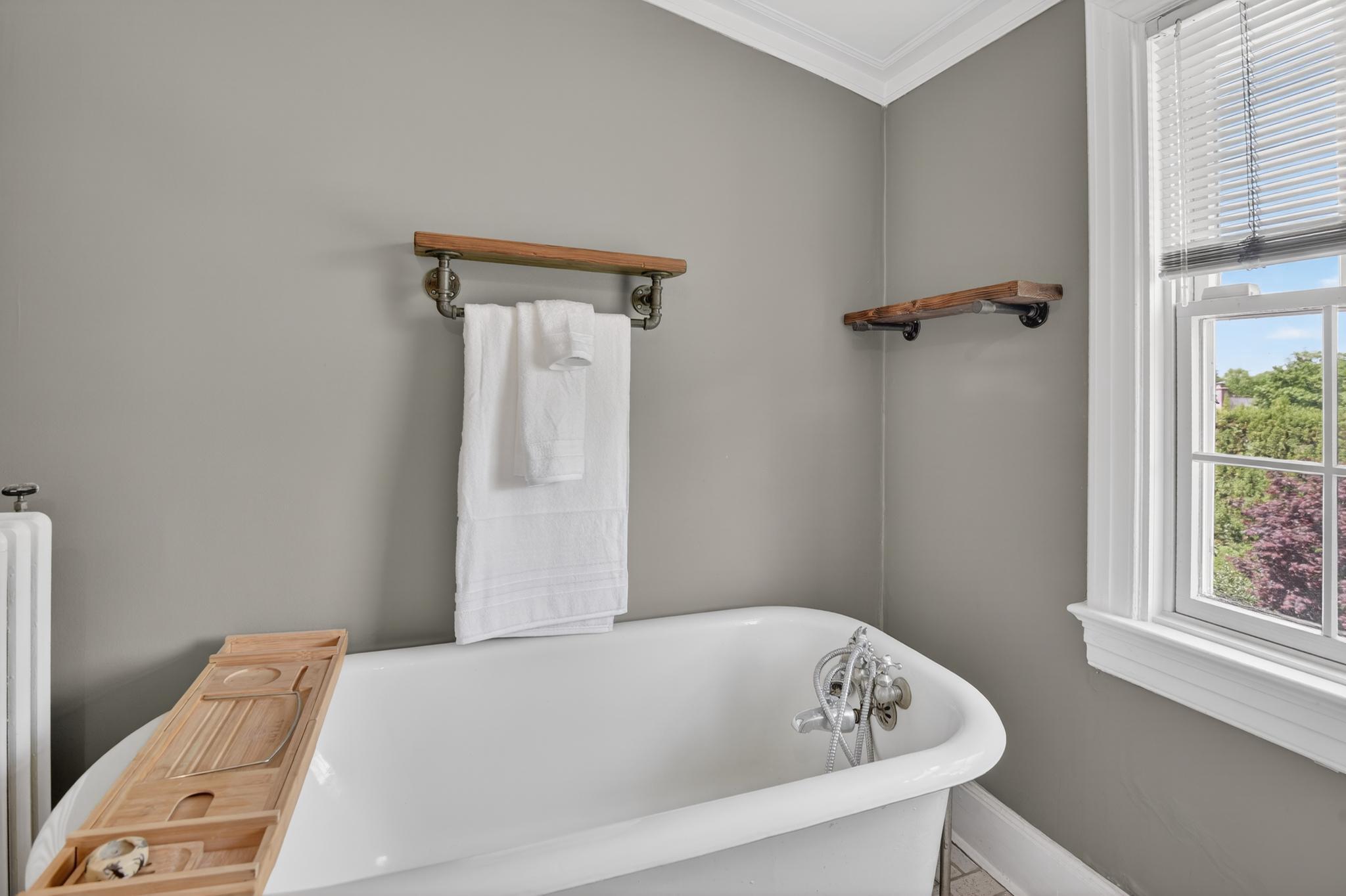  4305 Bradley Lane, Chevy Chase, MD, 20815 - 物件實景