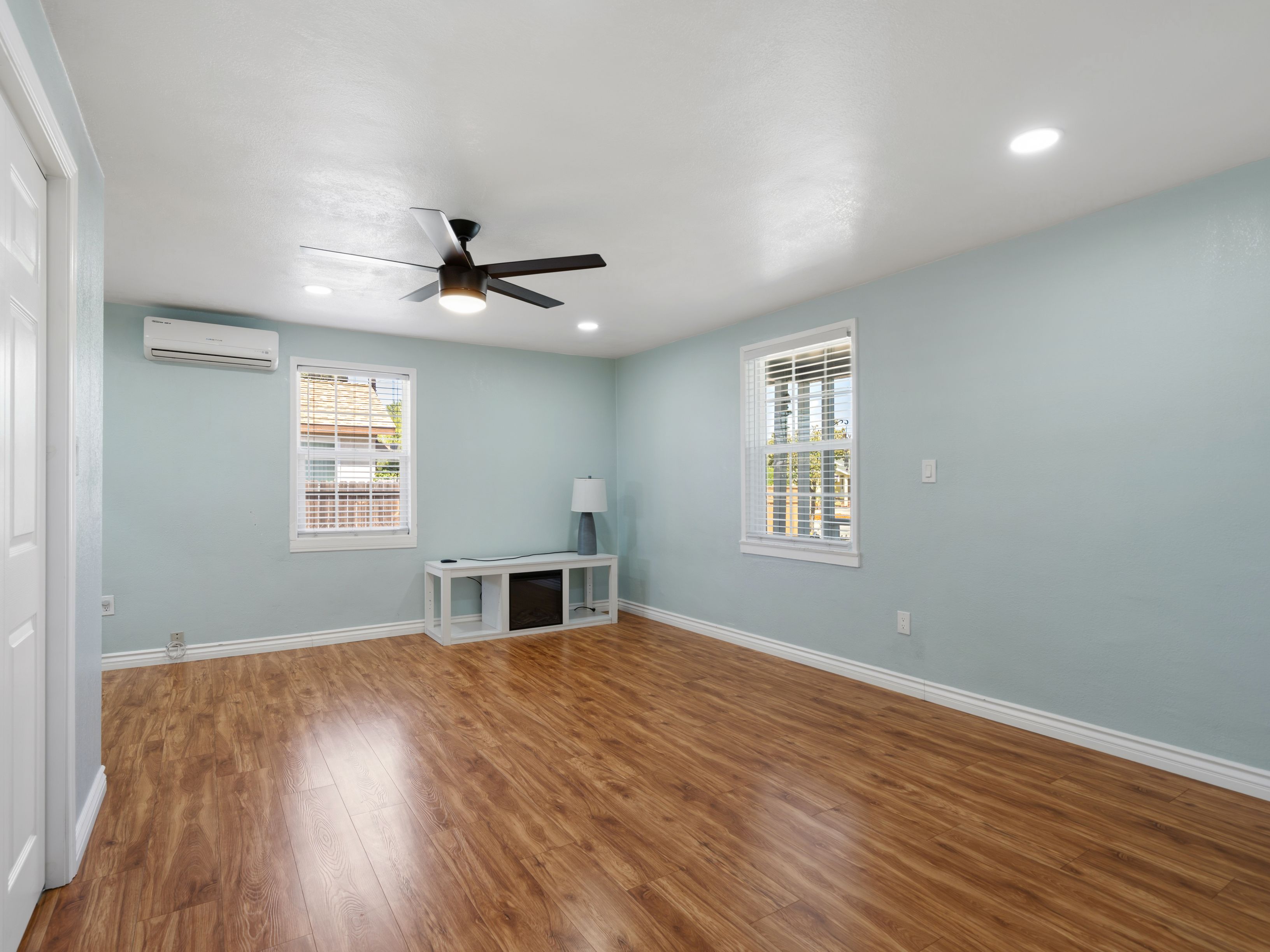  8834 Beverly Boulevard, Pico Rivera, CA 90660 - 物件實景