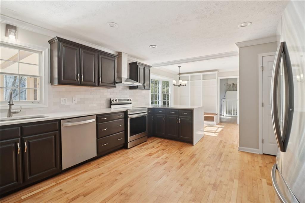 Smyrna, Georgia, 30082, United States, 6 Bedrooms Bedrooms, ,3 BathroomsBathrooms,Residential,For Sale,2002854
