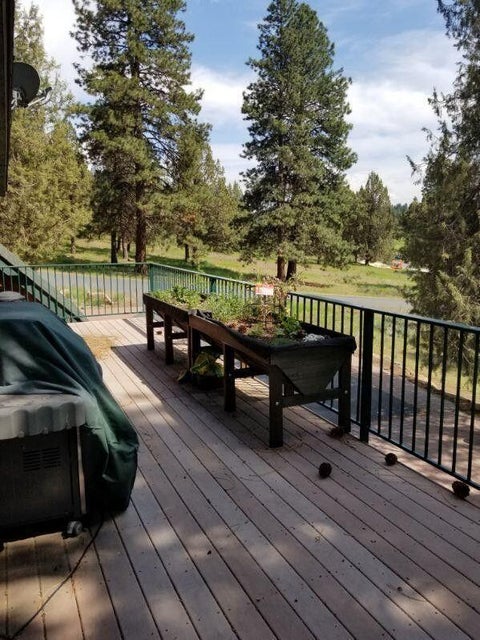 KLAMATH FALLS, Oregon, 97601, United States, 3 Bedrooms Bedrooms, ,3 BathroomsBathrooms,Residential,For Sale,1973852