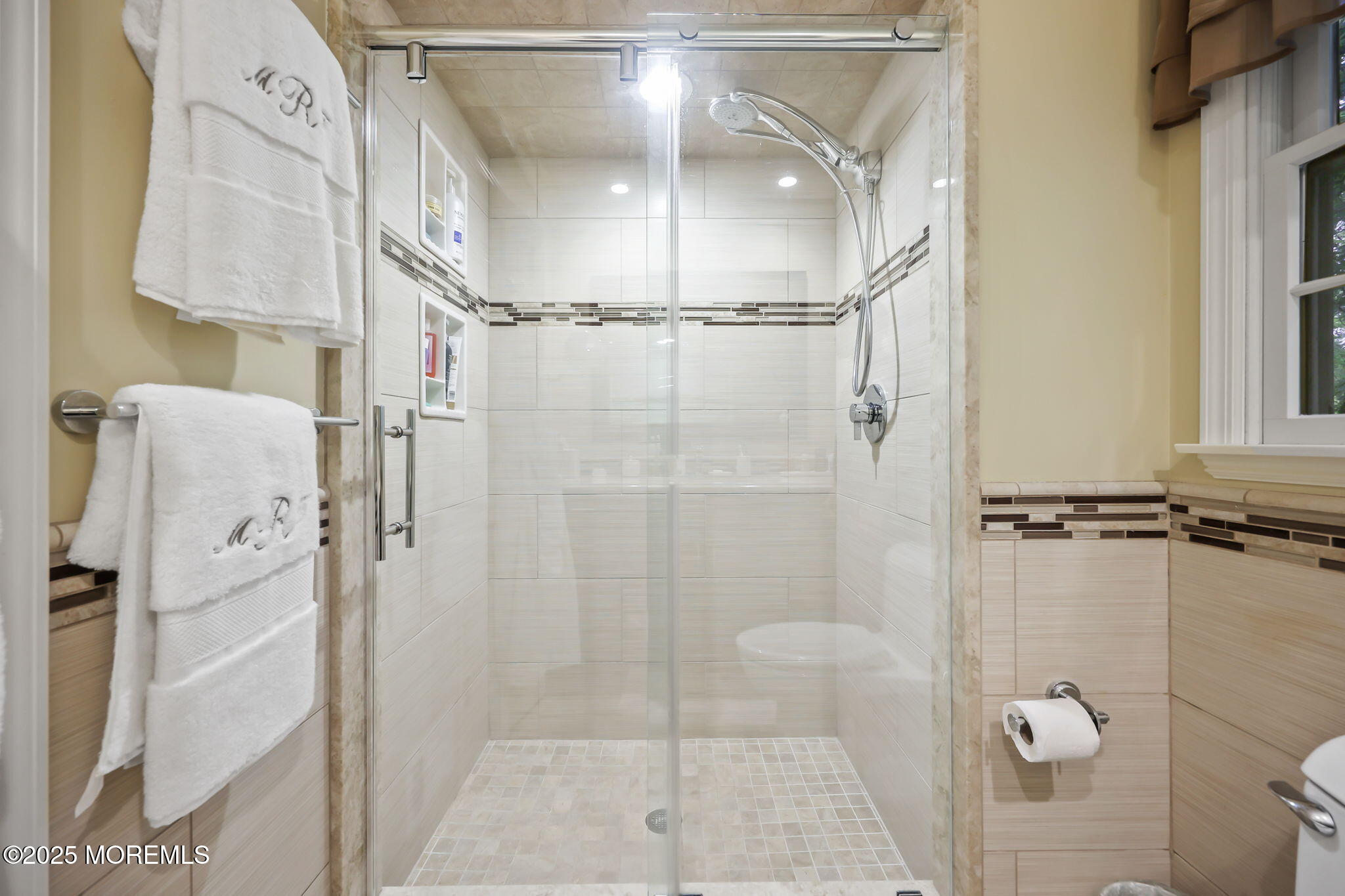 Marlboro, New Jersey, 07746, United States, 5 Bedrooms Bedrooms, ,3 BathroomsBathrooms,Residential,For Sale,1924539