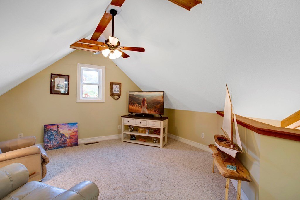 Hayesville, North Carolina, 28904, United States, 3 Bedrooms Bedrooms, ,4 BathroomsBathrooms,Residential,For Sale,1924483