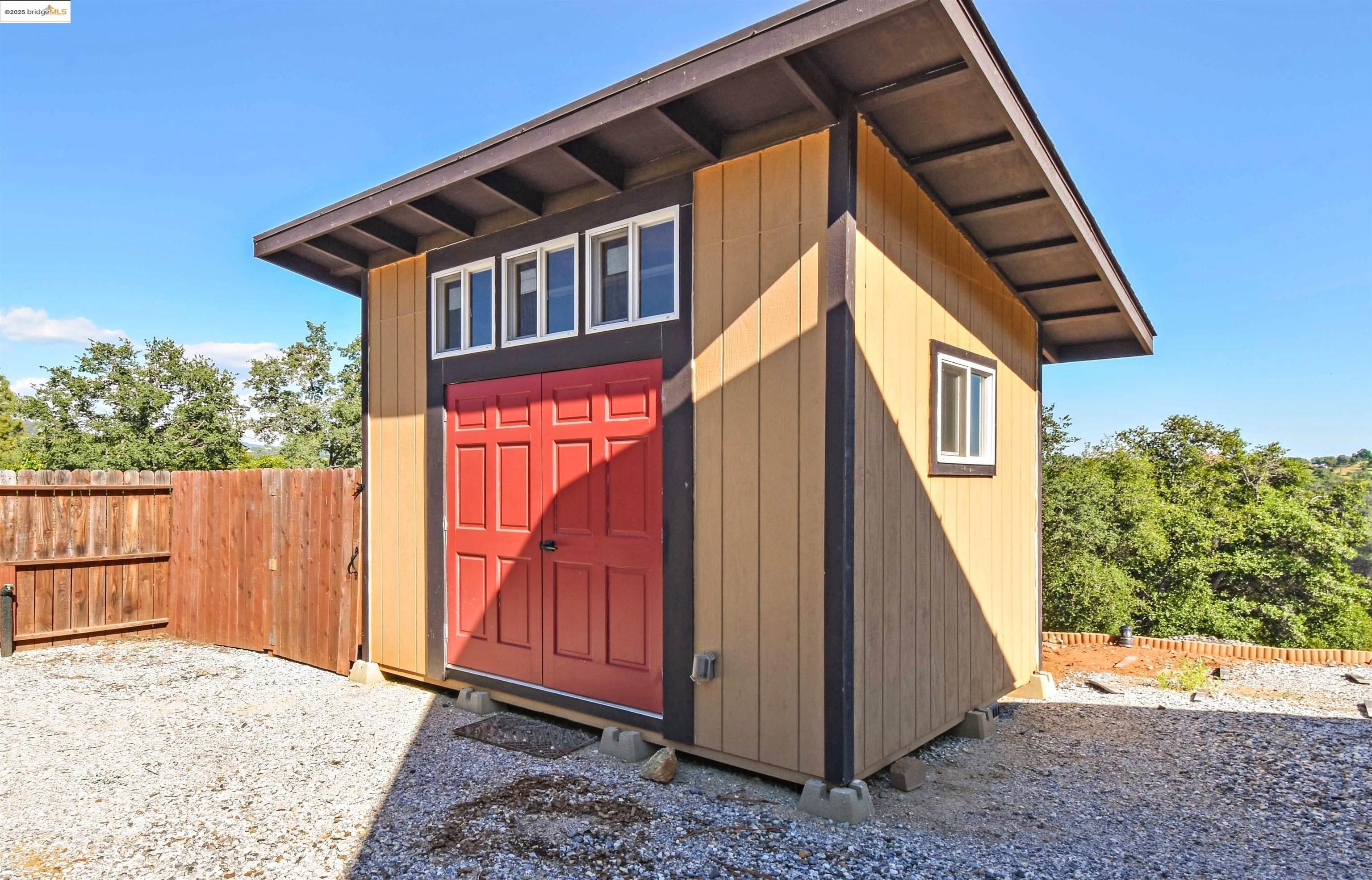 Sonora, California, 95370, United States, 4 Bedrooms Bedrooms, ,2 BathroomsBathrooms,Residential,For Sale,1934174