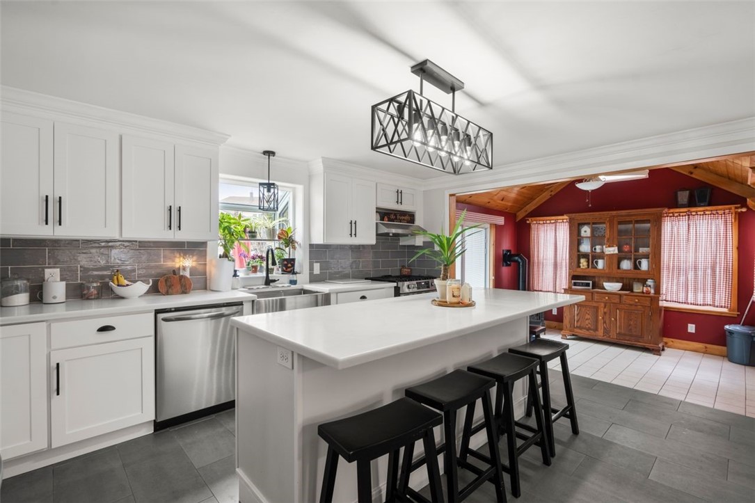 Woonsocket, Rhode Island, 02895, United States, 4 Bedrooms Bedrooms, ,2 BathroomsBathrooms,Residential,For Sale,1987551