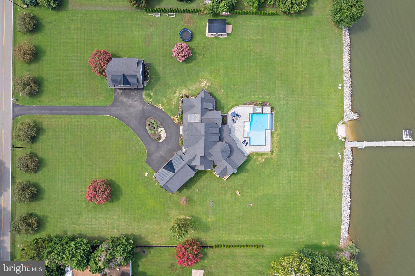 Queenstown, Maryland, 21658, United States, 5 Bedrooms Bedrooms, ,5 BathroomsBathrooms,Residential,For Sale,1907636