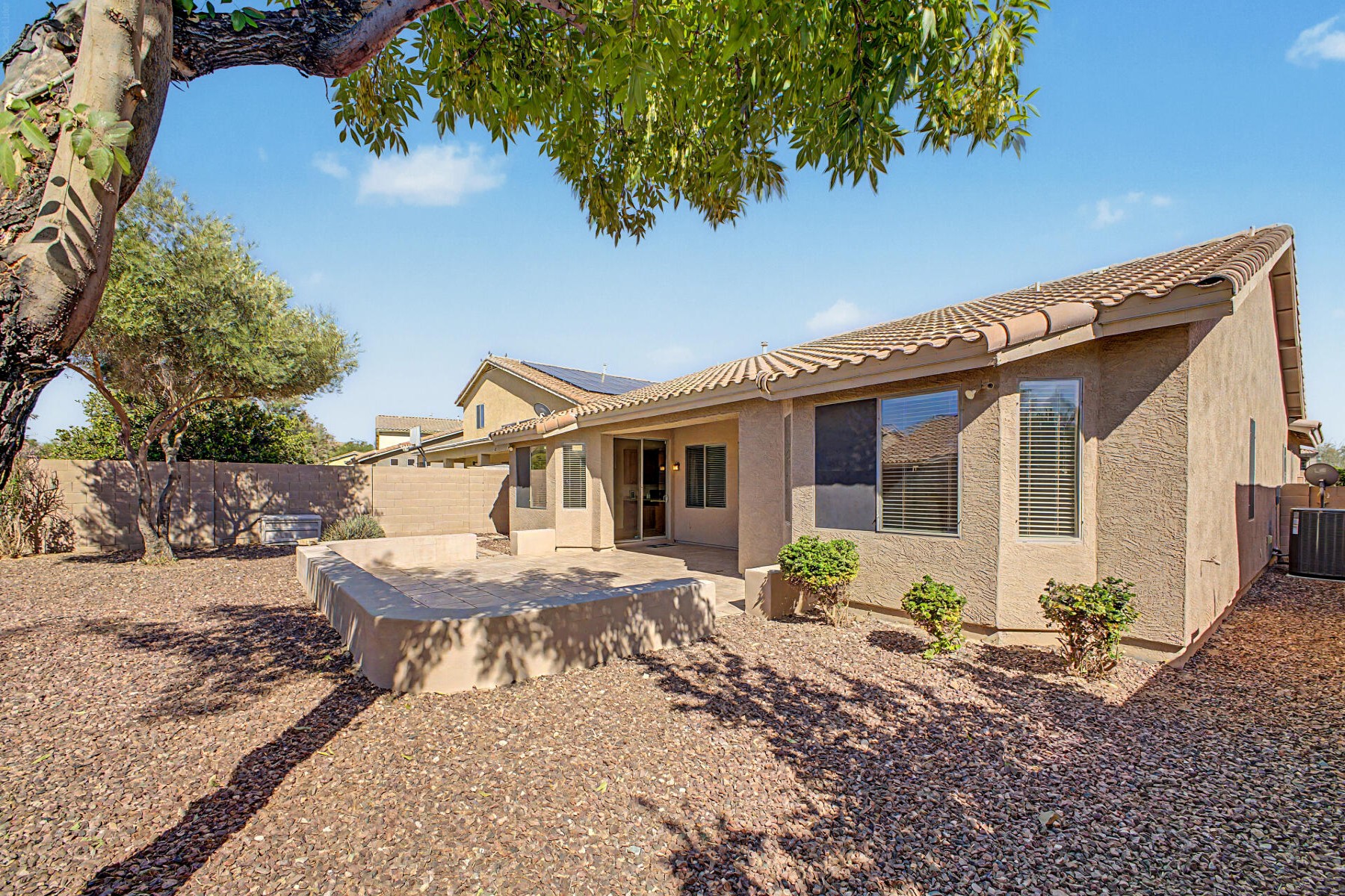  2124 W Red Bird Road  Phoenix, AZ - 物件實景
