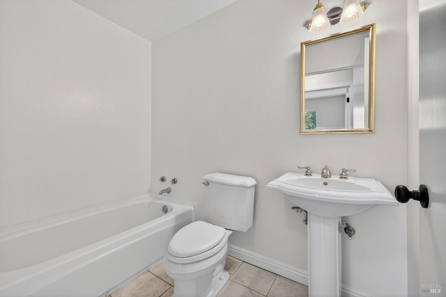 Petaluma, California, 94954, United States, 3 Bedrooms Bedrooms, ,2 BathroomsBathrooms,Residential,For Sale,2047948