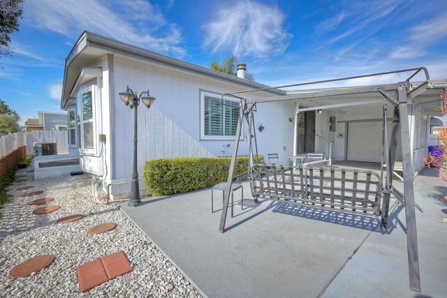 Vista, California, 92081, United States, 3 Bedrooms Bedrooms, ,2 BathroomsBathrooms,Residential,For Sale,1982360
