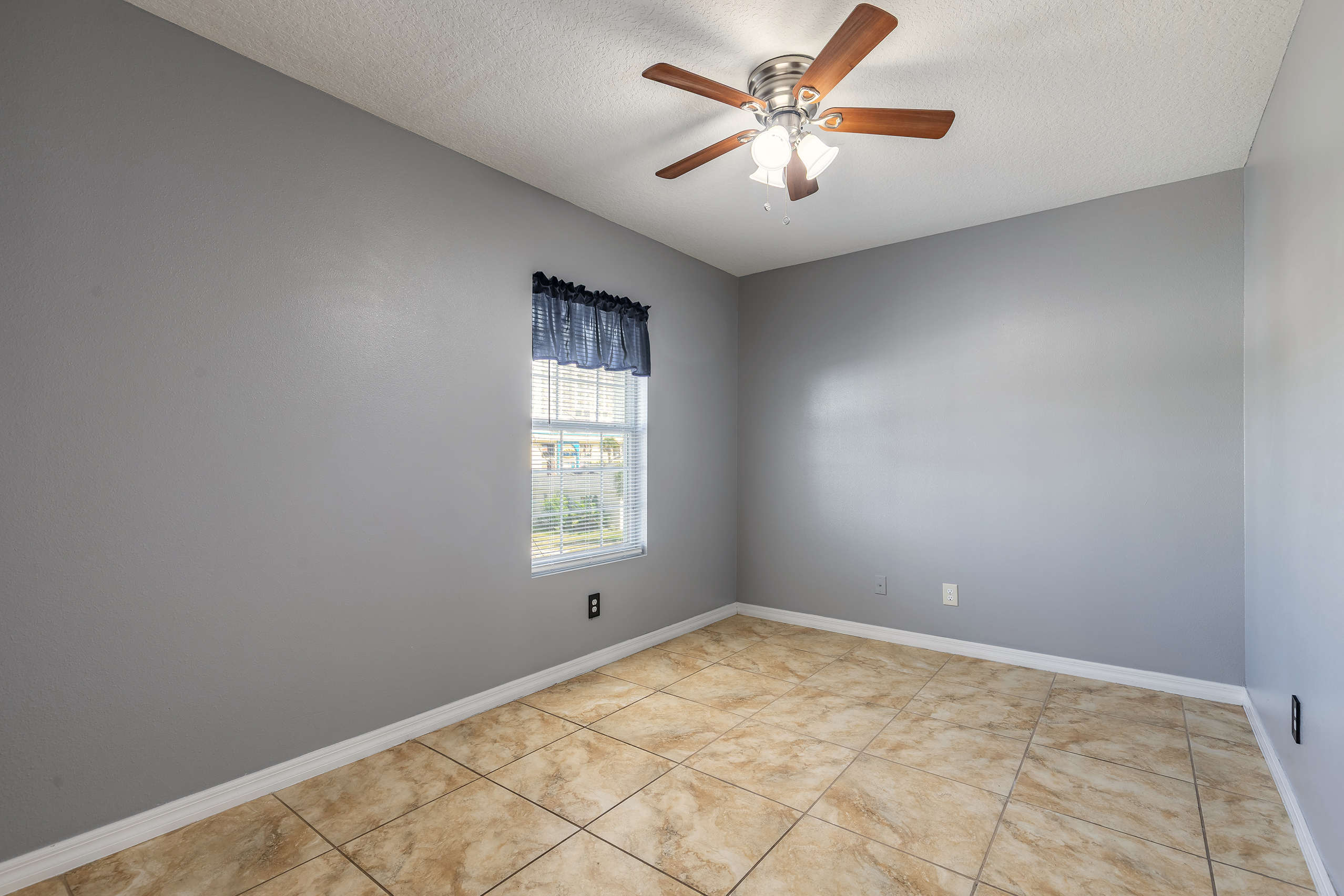 Daytona Beach, Florida, 32118, United States, 5 Bedrooms Bedrooms, ,3 BathroomsBathrooms,Residential,For Sale,1982545