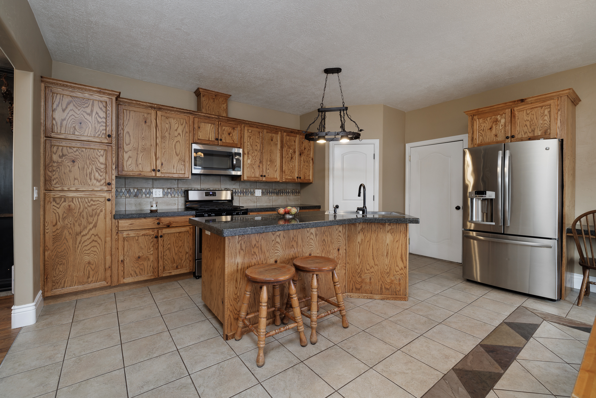 Vernal, Utah, 84078, United States, 5 Bedrooms Bedrooms, ,4 BathroomsBathrooms,Residential,For Sale,1964904