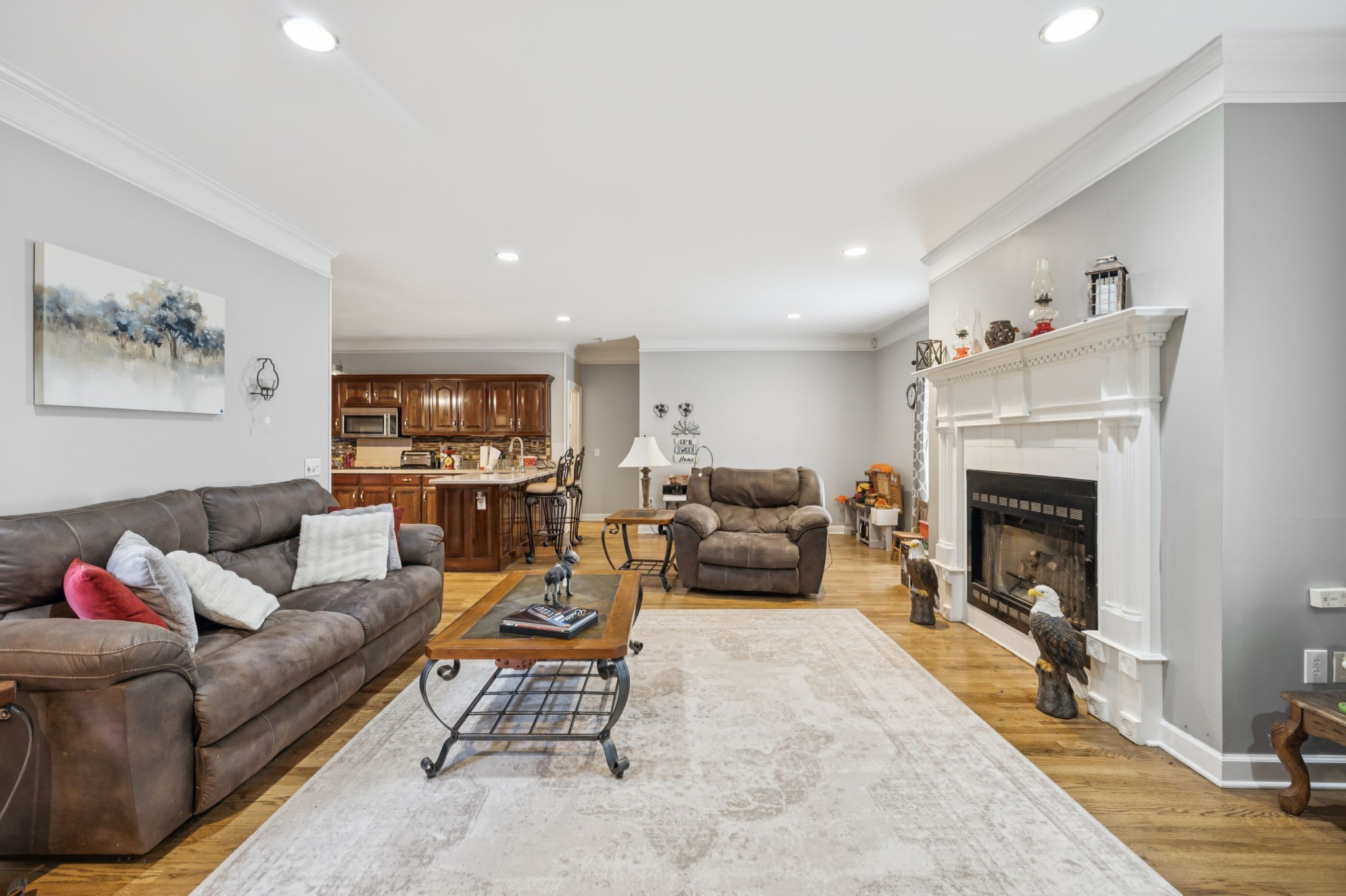 Lawrenceburg, Tennessee, 38464, United States, 5 Bedrooms Bedrooms, ,4 BathroomsBathrooms,Residential,For Sale,1967906