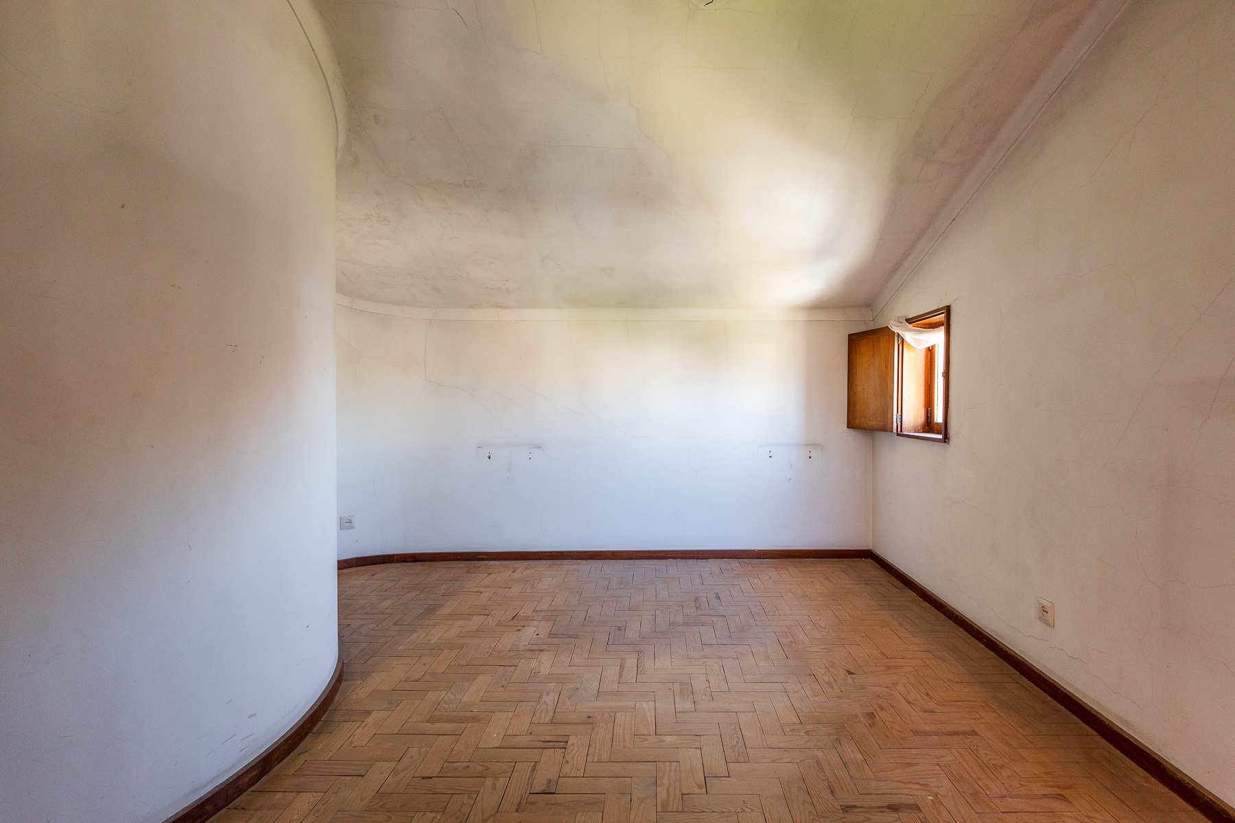  Semi-detached house, 5 bedrooms, for Sale - 物件實景