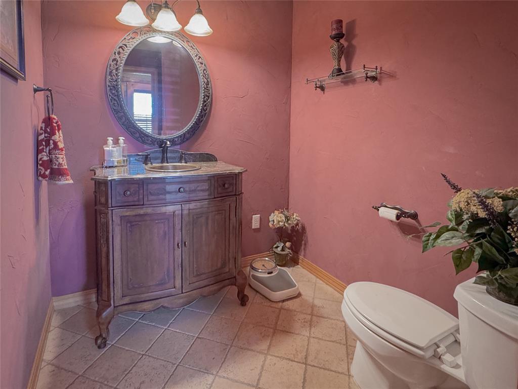 Fort Gibson, Oklahoma, 74434, United States, 2 Bedrooms Bedrooms, ,3 BathroomsBathrooms,Residential,For Sale,1982810