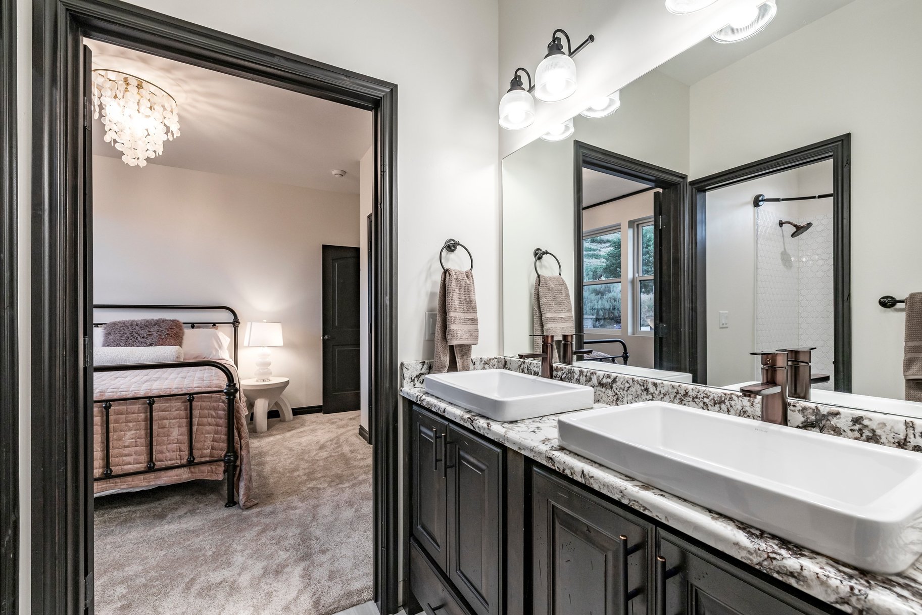  Unparalleled Value in River Meadows Ranch with Heated 3-Car & RV Garage - 物件實景
