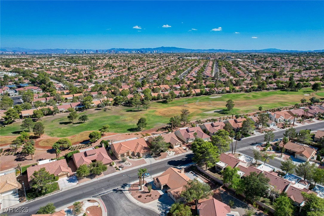 Las Vegas, Nevada, 89134, United States, 2 Bedrooms Bedrooms, ,2 BathroomsBathrooms,Residential,For Sale,1950375