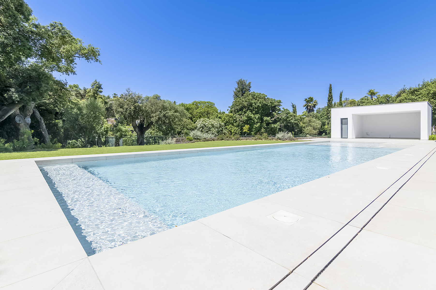 Contemporary Villa with tennis court - 物件實景