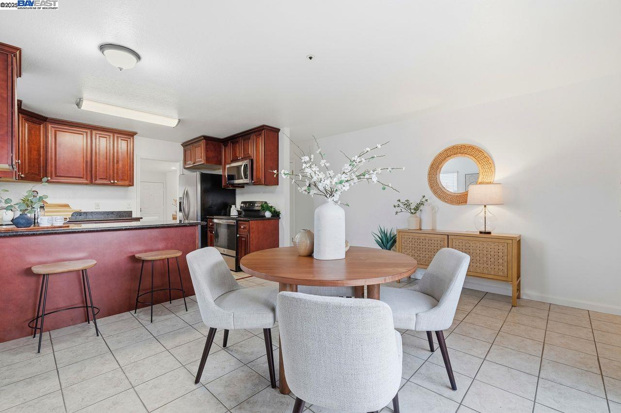 Union City, California, 94587, United States, 3 Bedrooms Bedrooms, ,2 BathroomsBathrooms,Residential,For Sale,2002943