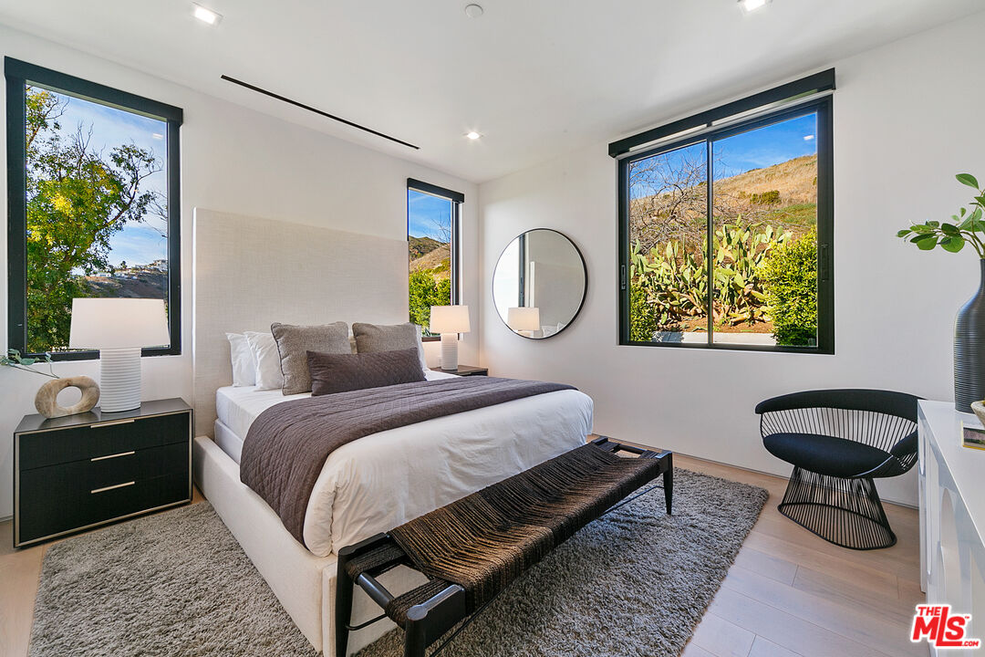 29623 Cuthbert Rd, Malibu, California, 90265, United States, 5 Bedrooms Bedrooms, ,8 BathroomsBathrooms,Residential,For Sale,29623 Cuthbert Rd,1682561