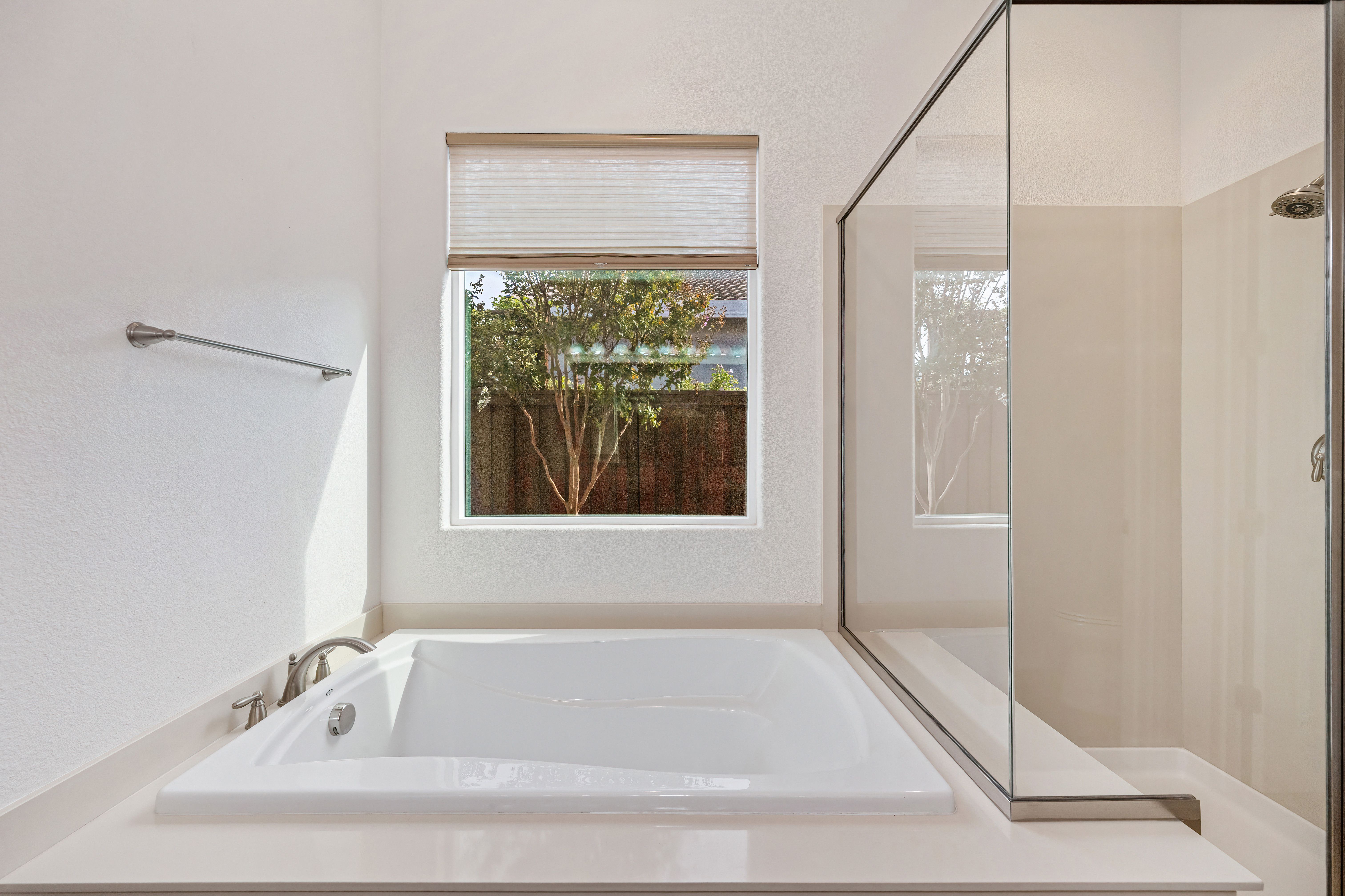  3911 Don River Lane, Sacramento, CA 95834 - 物件實景