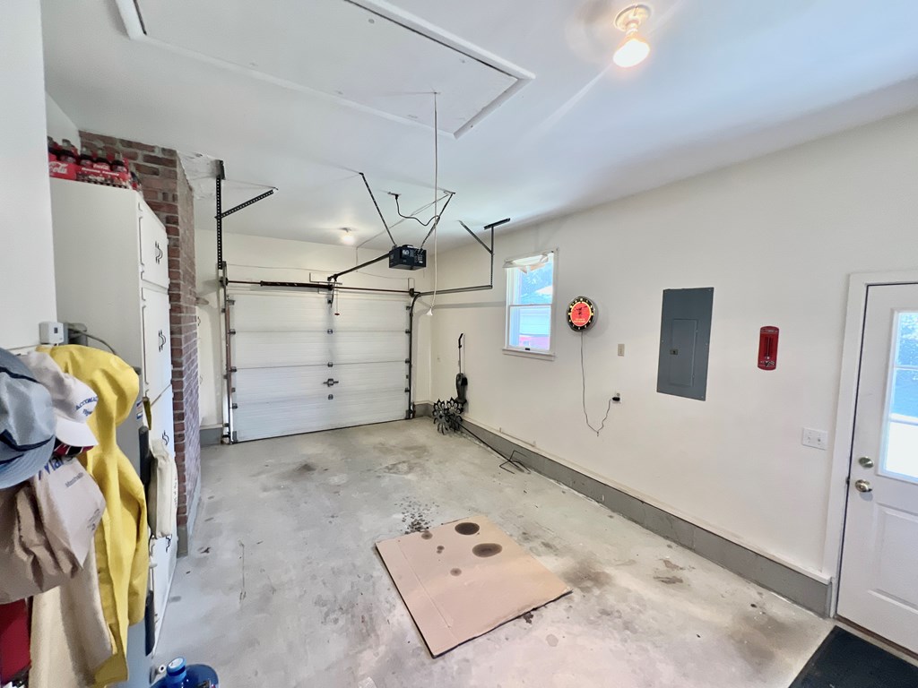 Onancock, Virginia, 23417, United States, 2 Bedrooms Bedrooms, ,2 BathroomsBathrooms,Residential,For Sale,1971701