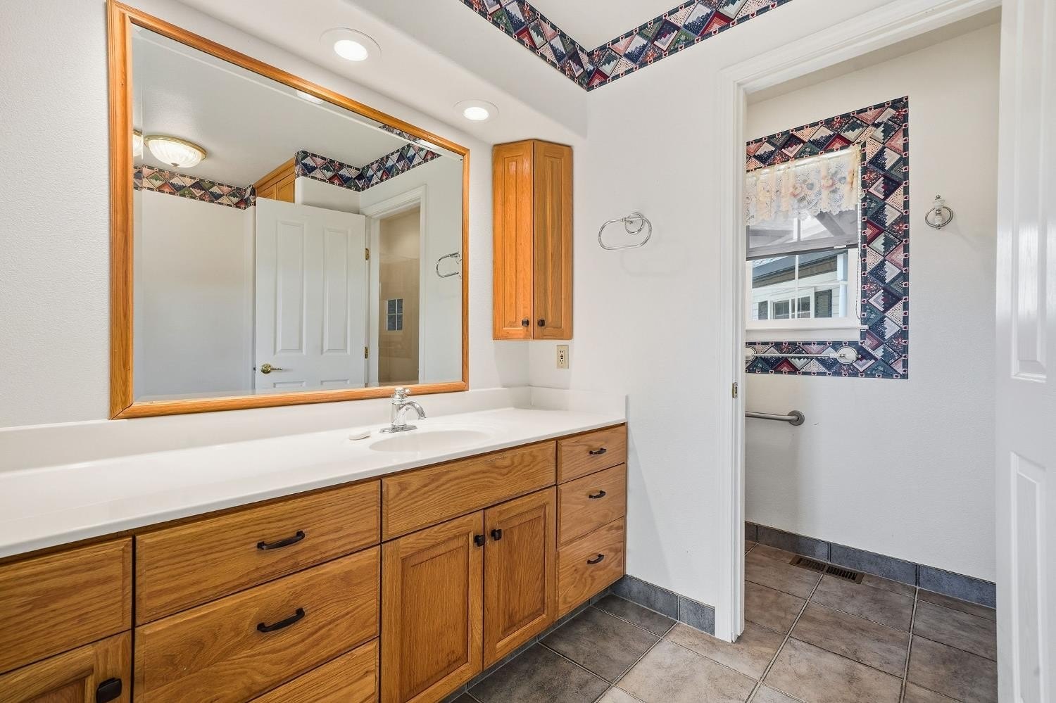 Valley Springs, California, 95252, United States, 3 Bedrooms Bedrooms, ,3 BathroomsBathrooms,Residential,For Sale,1983340