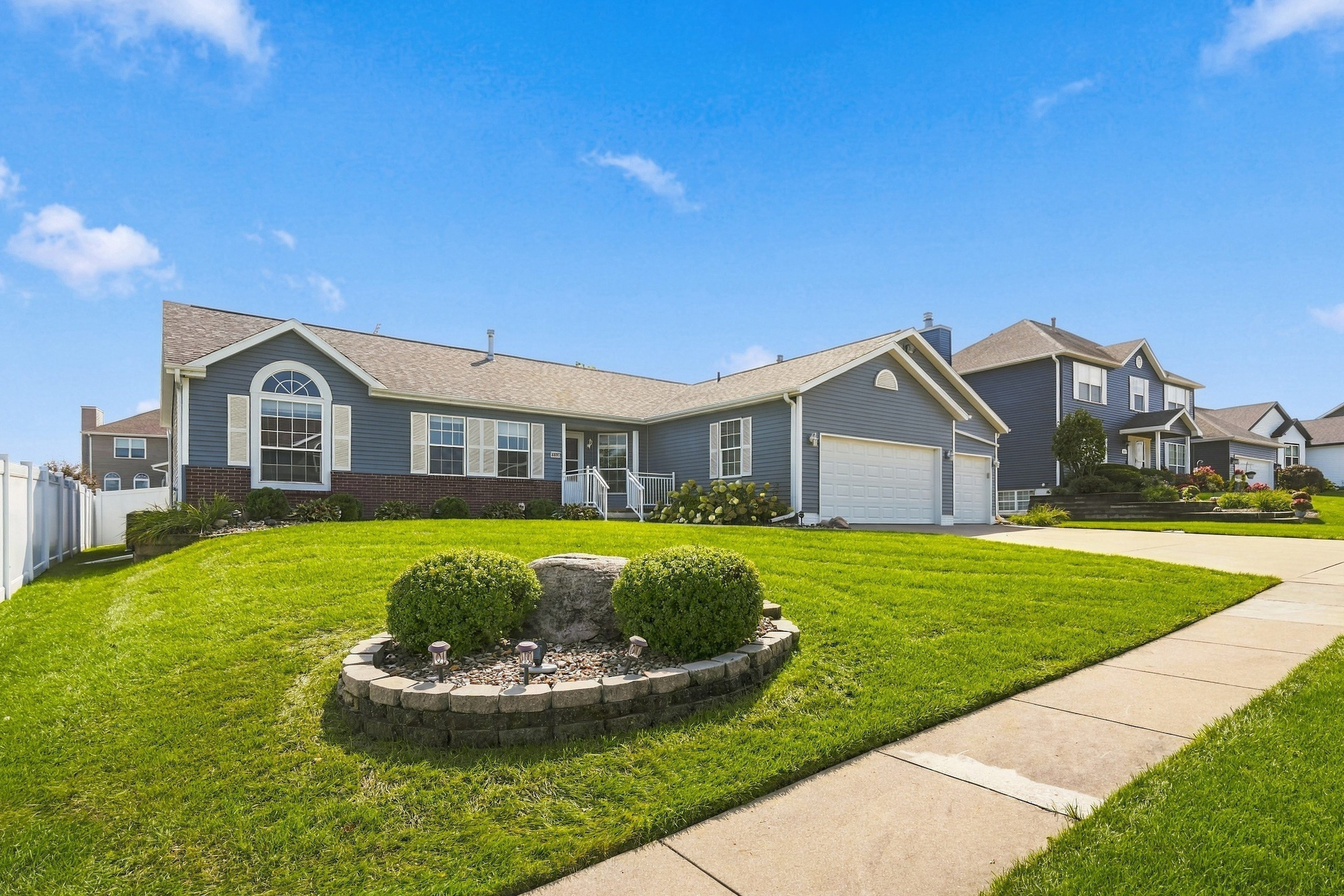 Stone Terrace Dr, Cedar Rapids, IA 52404 #1