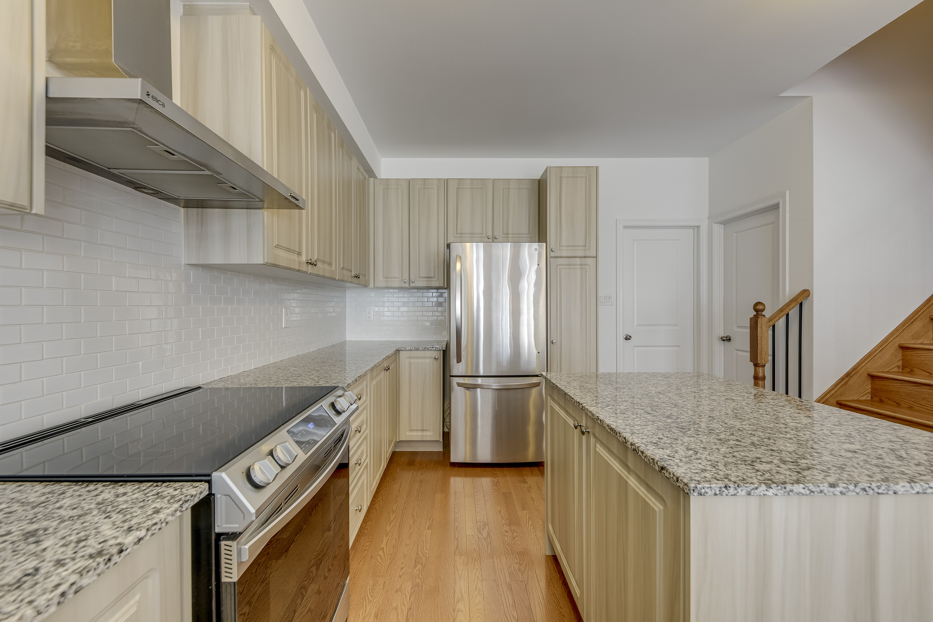  Modern 3-Storey Townhome - 物件實景