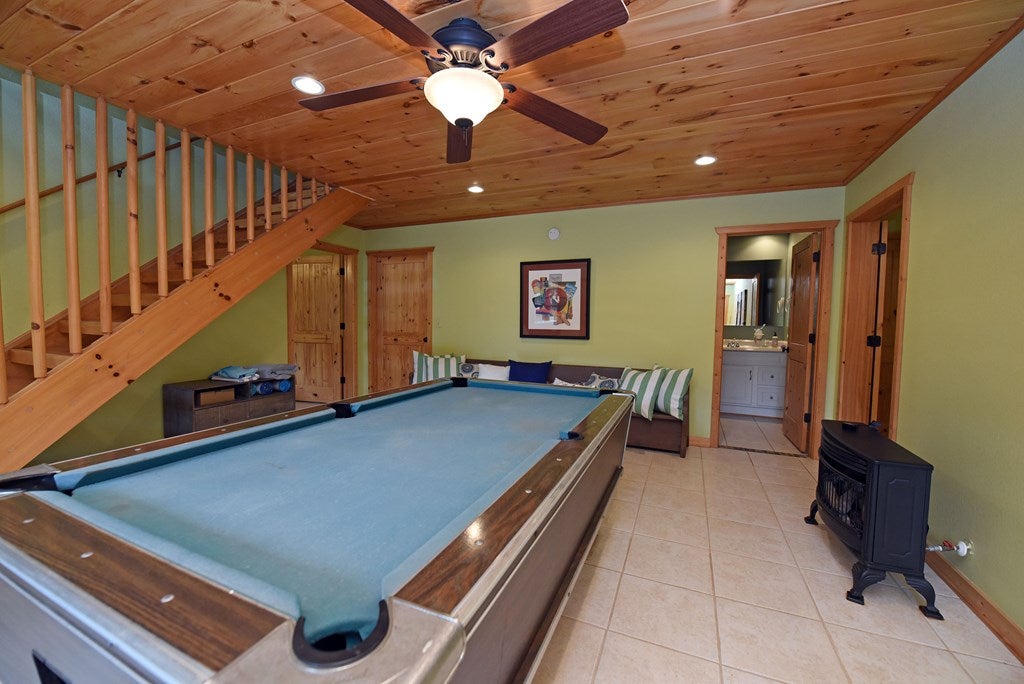 Blue Ridge, Georgia, 30513, United States, 4 Bedrooms Bedrooms, ,3 BathroomsBathrooms,Residential,For Sale,1889495