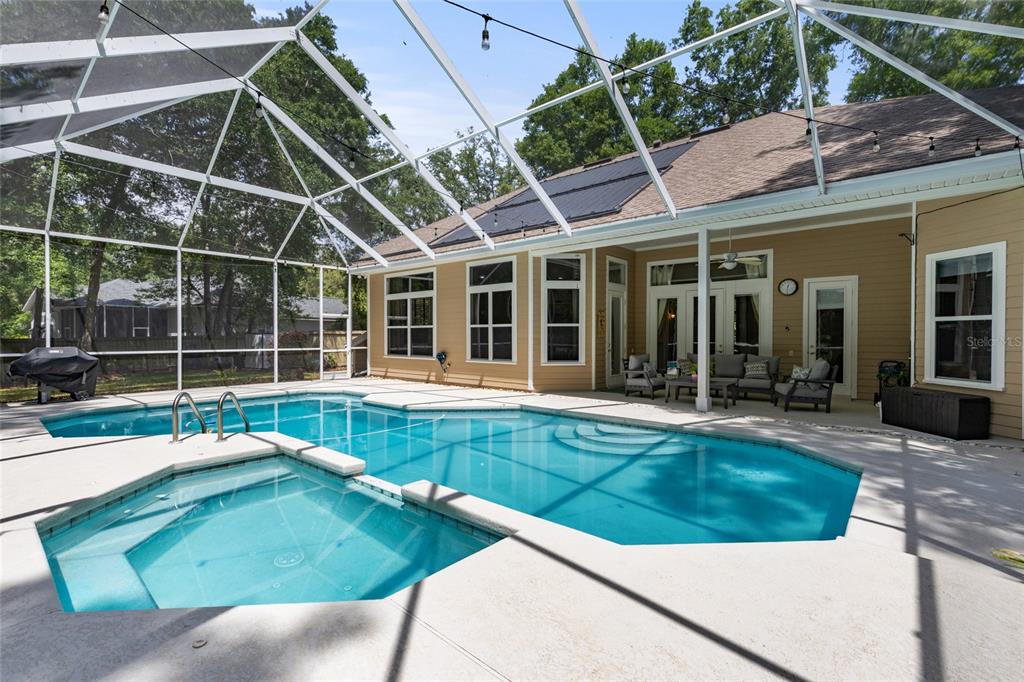 Gainesville, Florida, 32608, United States, 5 Bedrooms Bedrooms, ,4 BathroomsBathrooms,Residential,For Sale,1895414