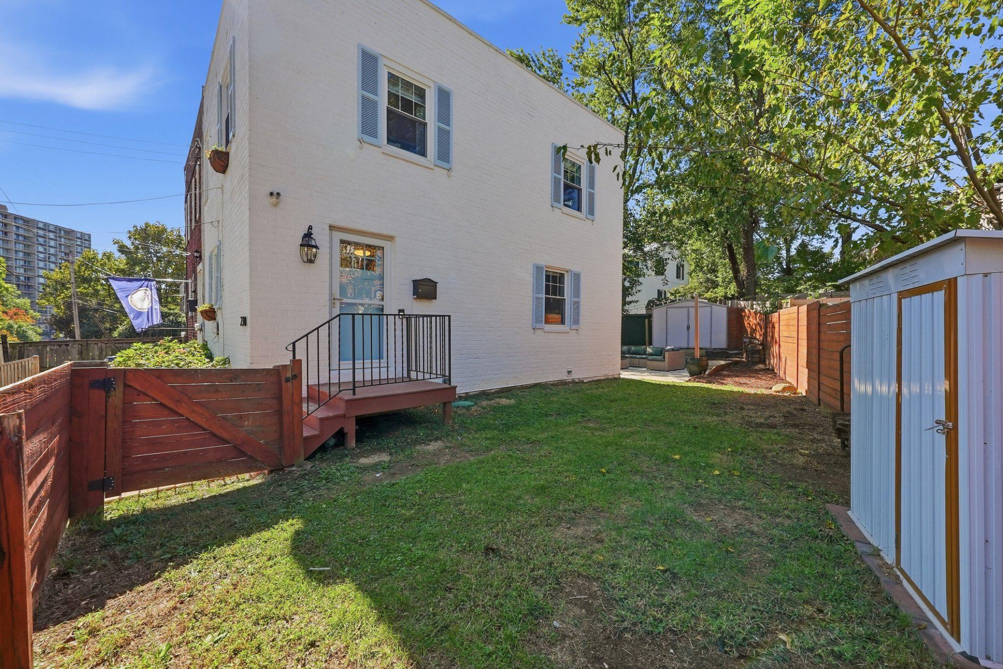 230 Aspen Street, Alexandria, VA, 22305 - 物件實景