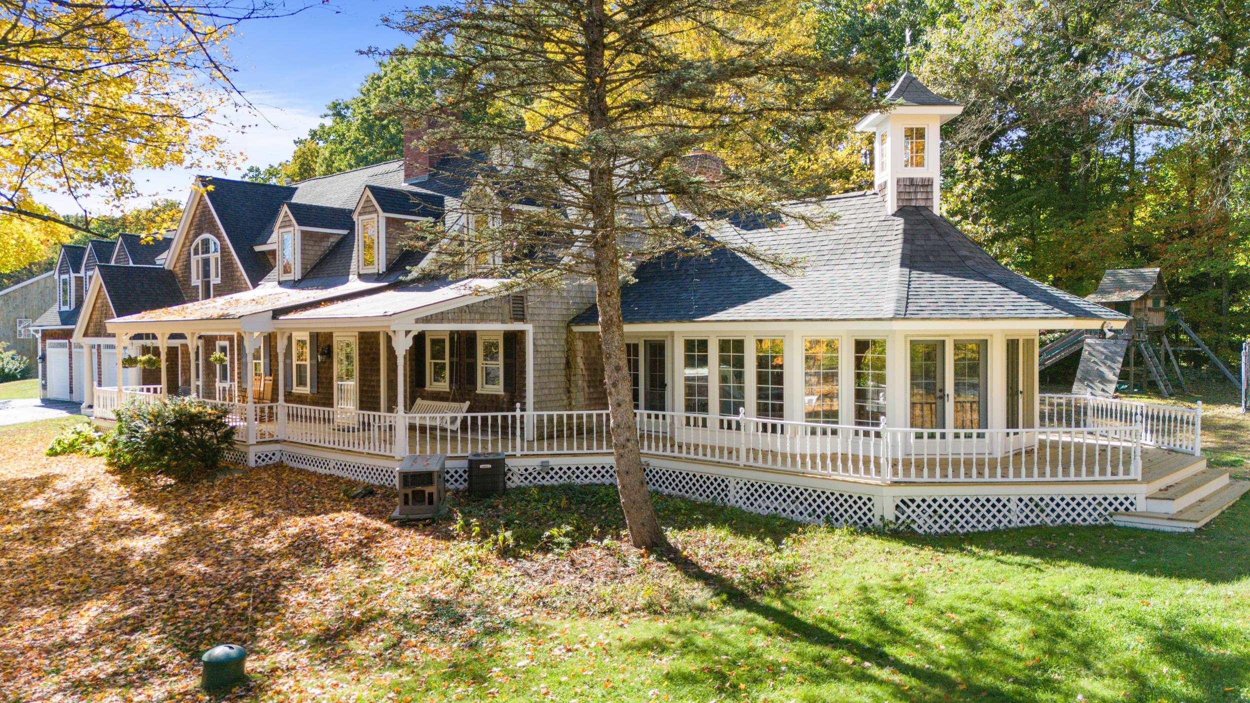 Hollis, New Hampshire, 03049, United States, 7 Bedrooms Bedrooms, ,5 BathroomsBathrooms,Residential,For Sale,1934449