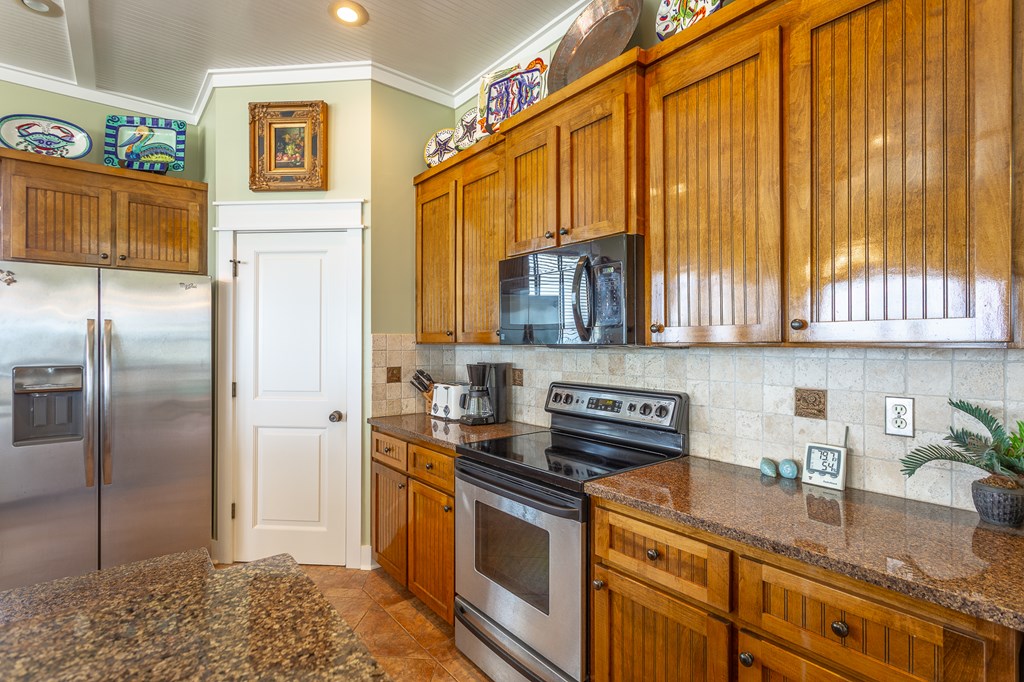 Saint George Island, Florida, 32328, United States, 5 Bedrooms Bedrooms, ,6 BathroomsBathrooms,Residential,For Sale,1976248