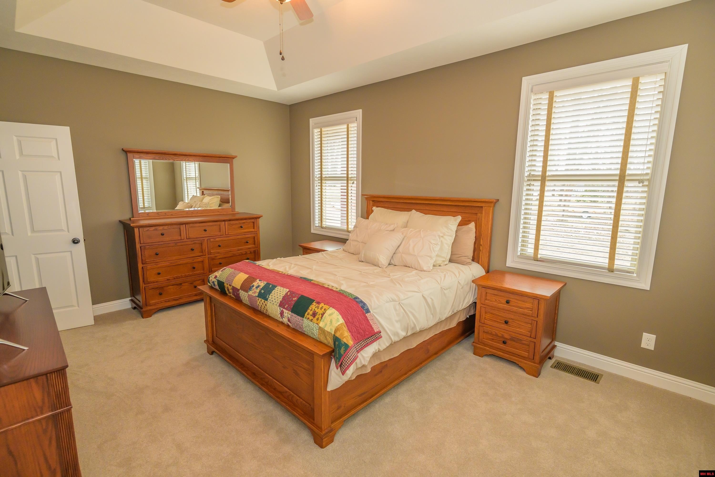 Mountain Home, Arkansas, 72653, United States, 3 Bedrooms Bedrooms, ,2 BathroomsBathrooms,Residential,For Sale,2033184