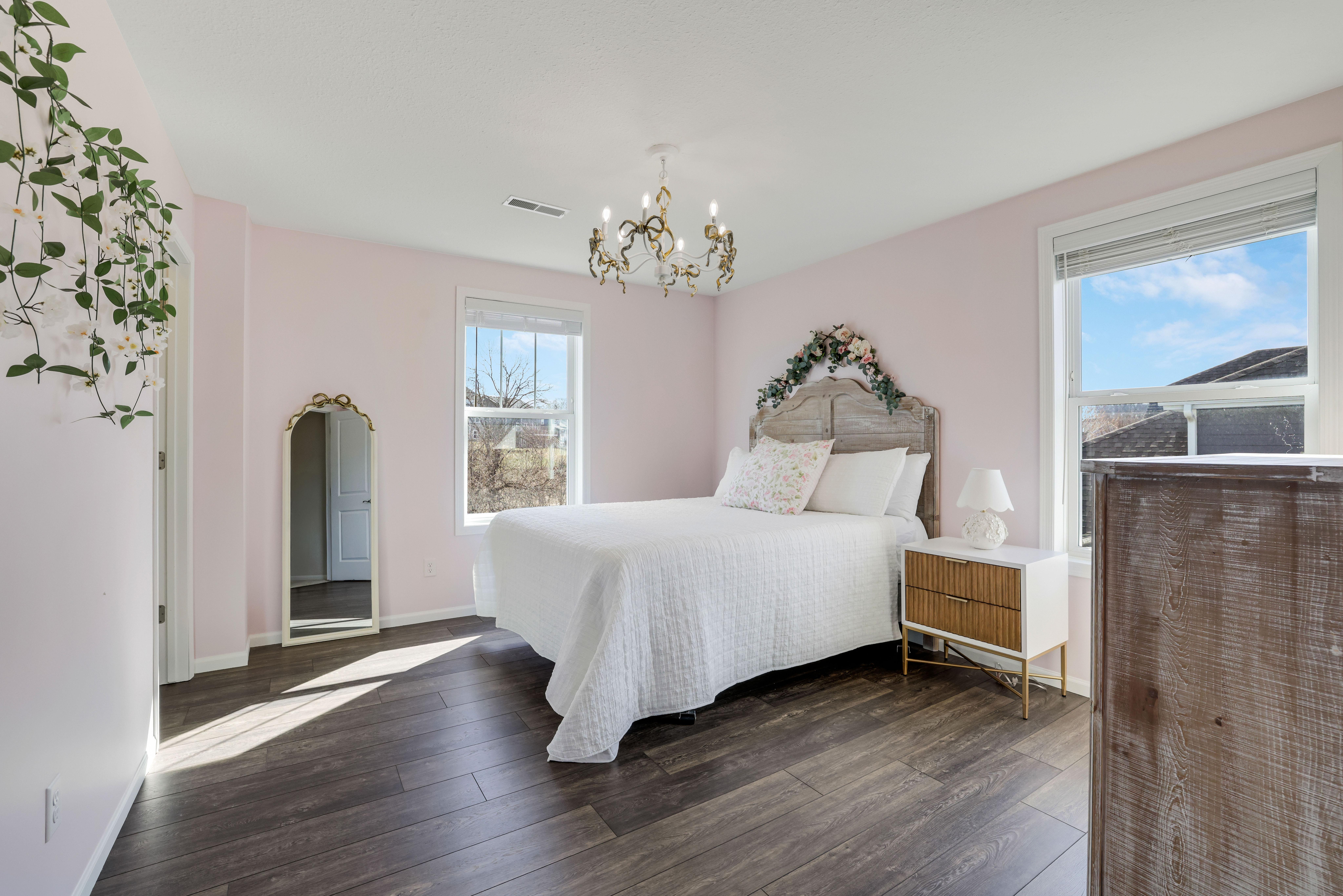  Refined Plymouth Retreat Backing to Nature - 物件實景