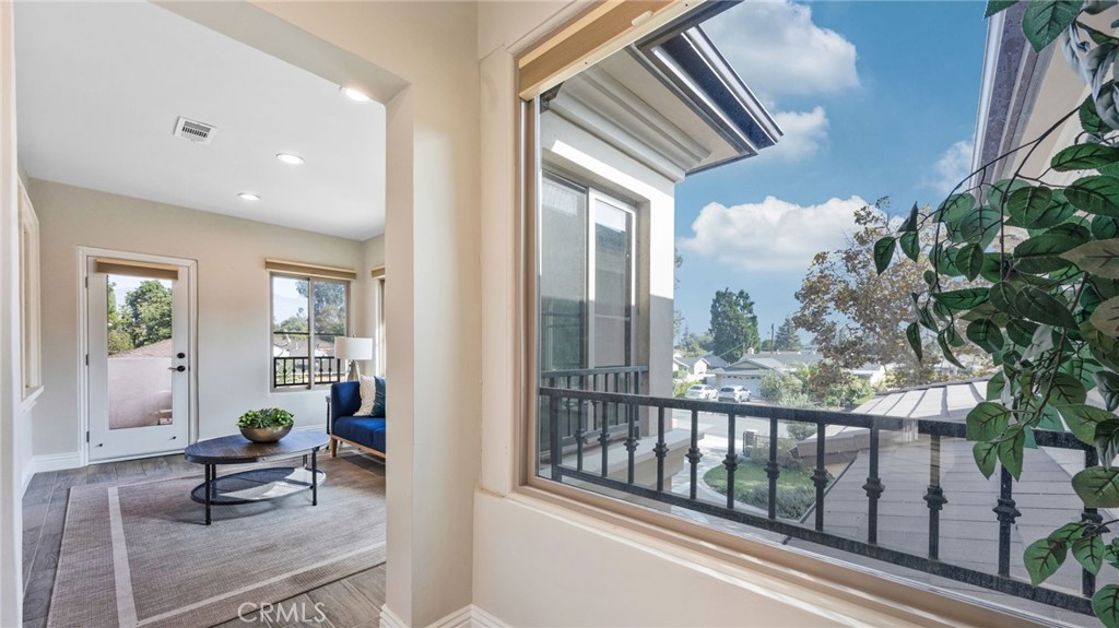 Temple City, California, 91780, United States, 5 Bedrooms Bedrooms, ,6 BathroomsBathrooms,Residential,For Sale,1989689