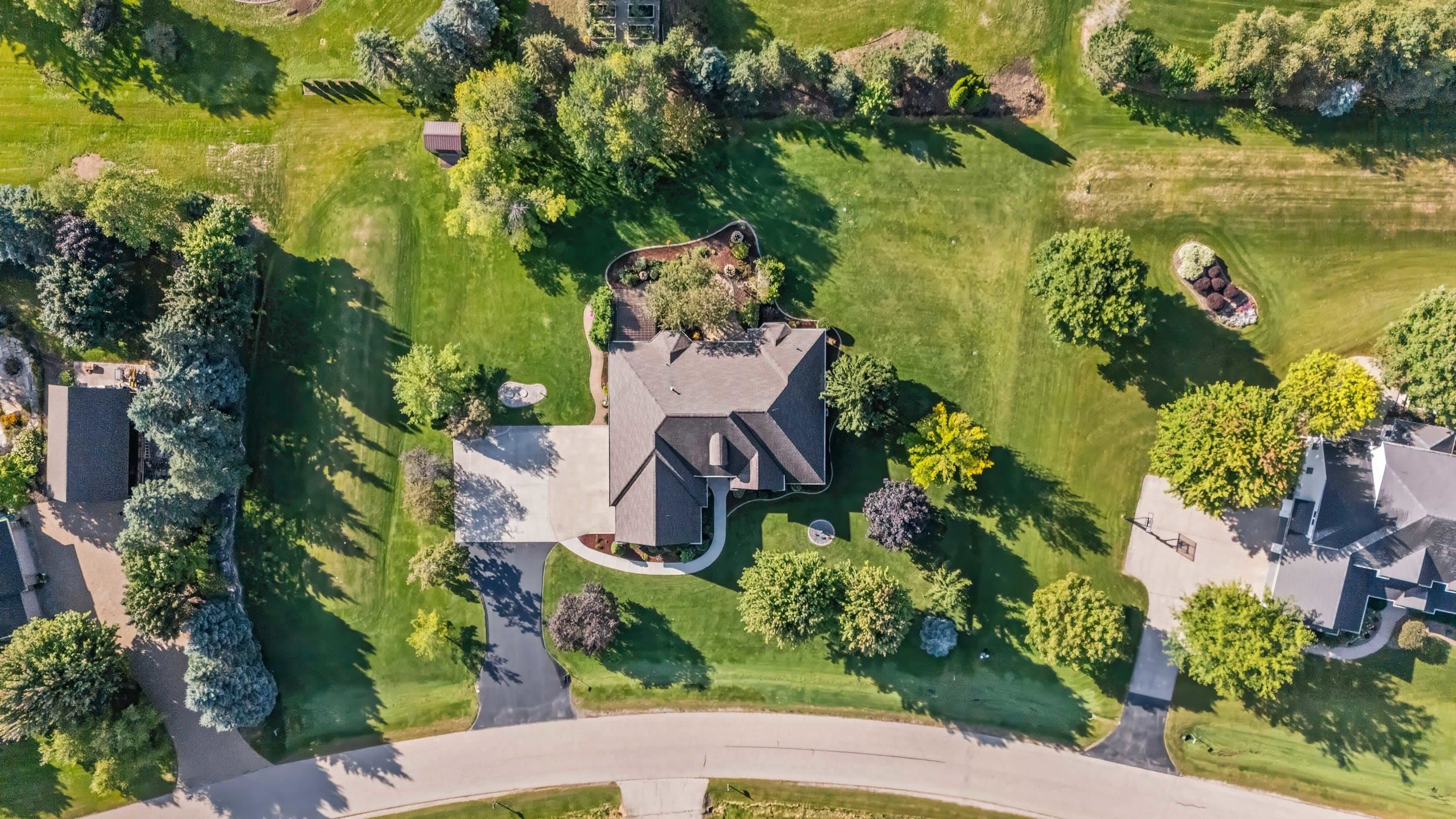 Neenah, Wisconsin, 54956, United States, 3 Bedrooms Bedrooms, ,4 BathroomsBathrooms,Residential,For Sale,1938221
