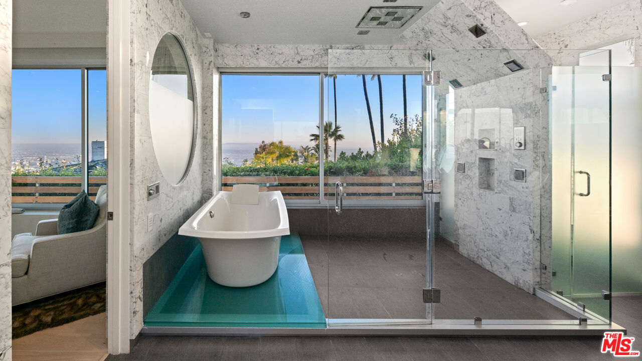 Los Angeles, California, 90069, United States, 4 Bedrooms Bedrooms, ,4 BathroomsBathrooms,Residential,For Sale,1766508