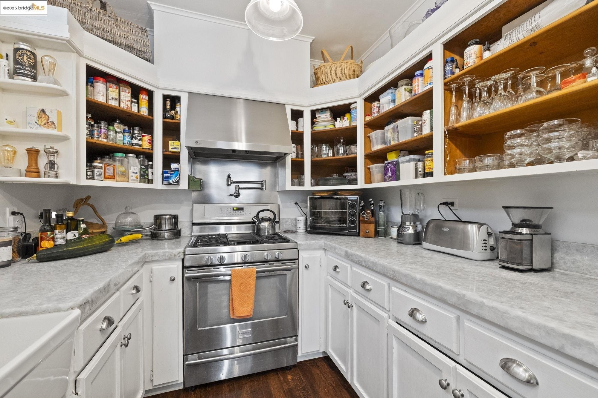 Sonora, California, 95370, United States, 5 Bedrooms Bedrooms, ,5 BathroomsBathrooms,Residential,For Sale,1903686