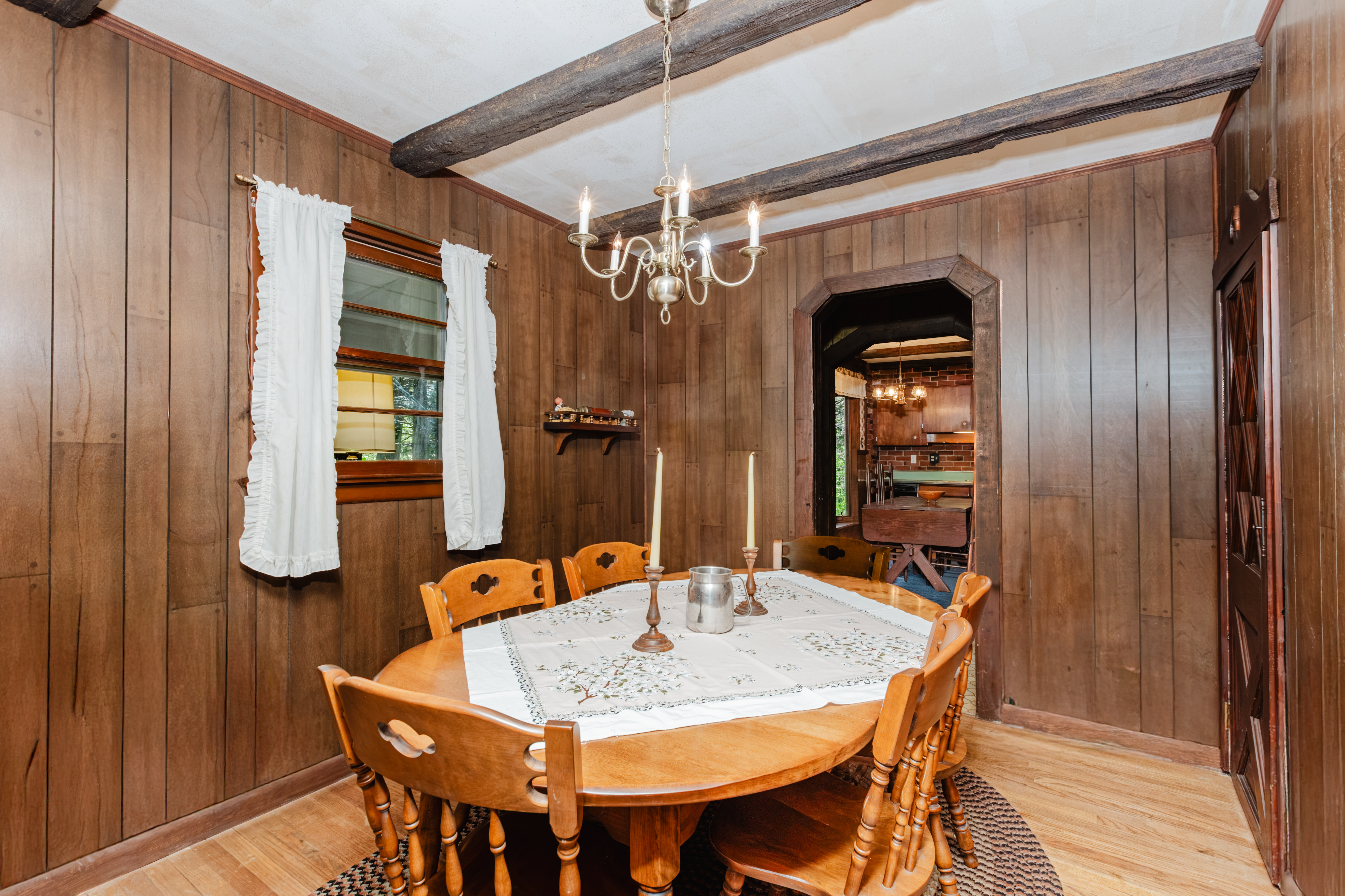  5 Bedroom Home on 2.9 Private Acres - 物件實景