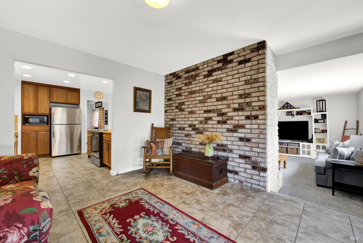 Dixon, California, 95620, United States, 3 Bedrooms Bedrooms, ,2 BathroomsBathrooms,Residential,For Sale,1943662