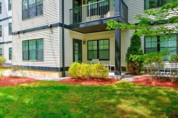 Chelmsford, Massachusetts, 01824, United States, 2 Bedrooms Bedrooms, ,2 BathroomsBathrooms,Residential,For Sale,1943275