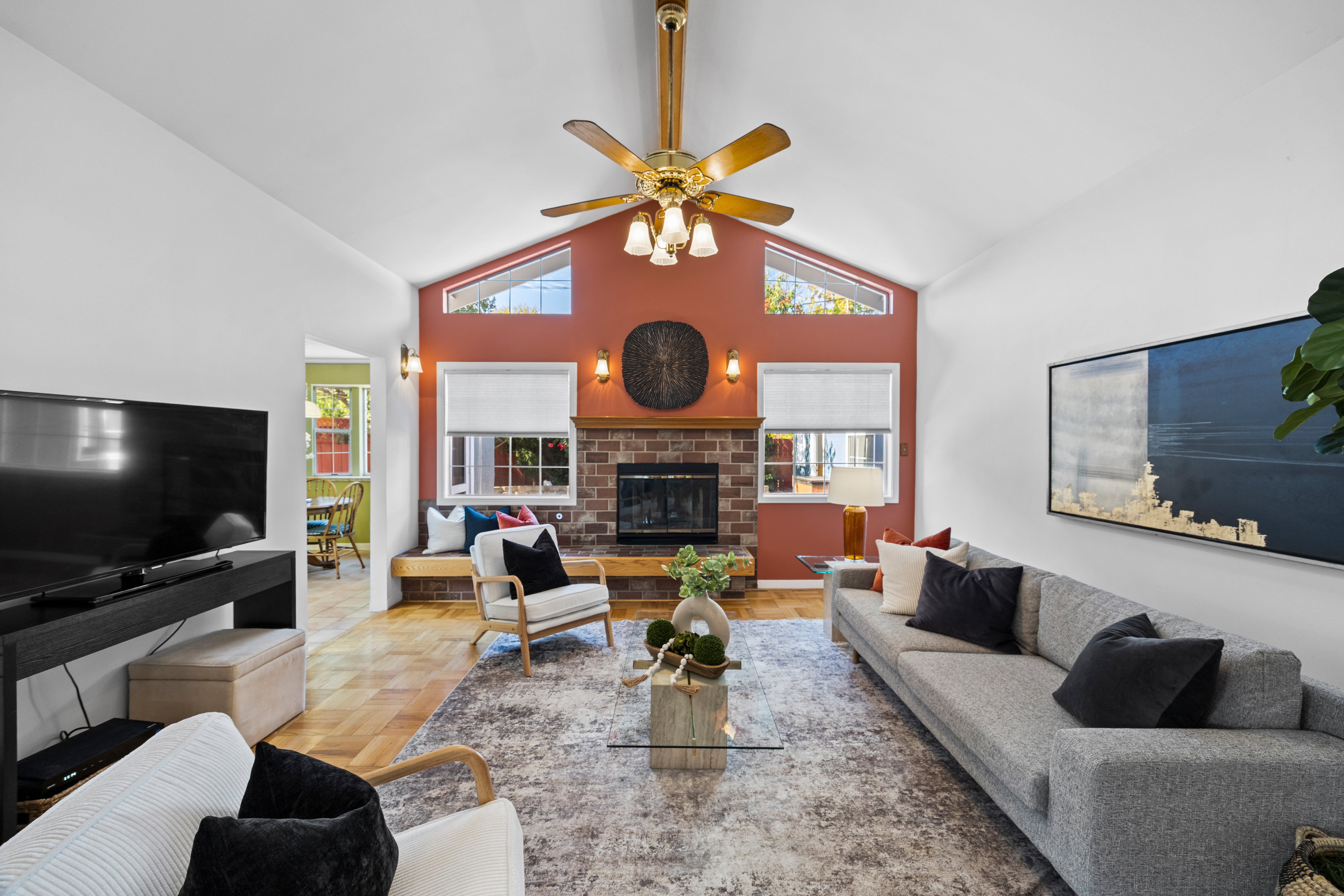  Single-Level Home in Desirable San Mateo Village - 物件實景