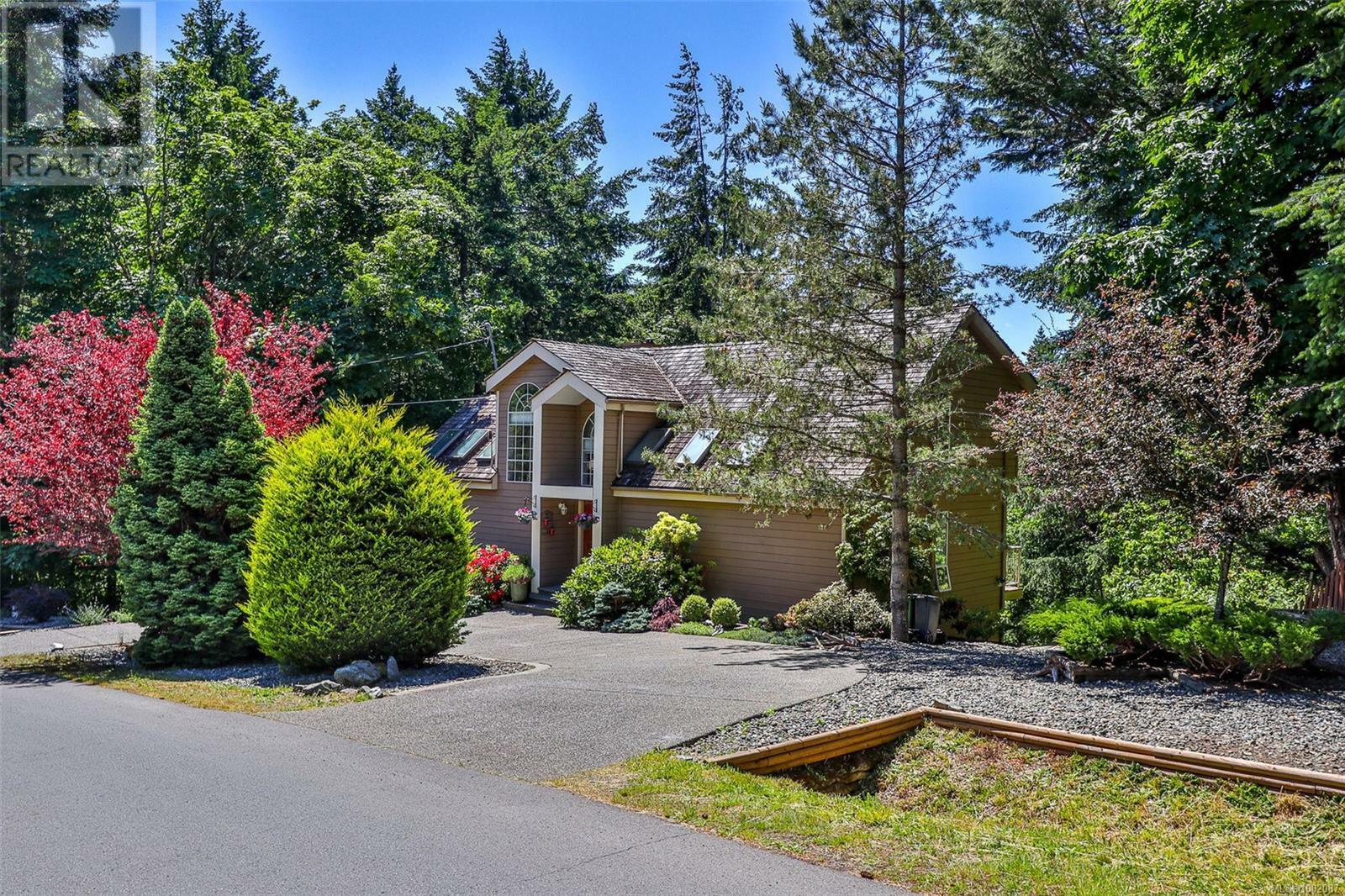 DUNCAN, British Columbia, V9L 5S6, CA, 4 Bedrooms Bedrooms, ,2 BathroomsBathrooms,Residential,For Sale,1873996