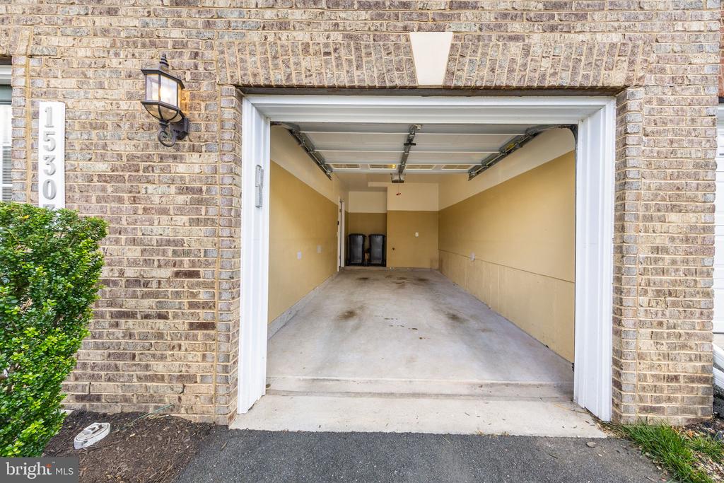 Haymarket, Virginia, 20169, United States, 3 Bedrooms Bedrooms, ,4 BathroomsBathrooms,Residential,For Sale,1904244