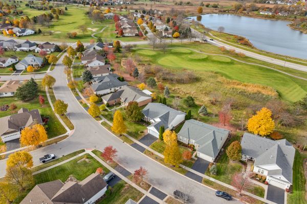 Huntley, Illinois, 60142, United States, 2 Bedrooms Bedrooms, ,2 BathroomsBathrooms,Residential,For Sale,1989906