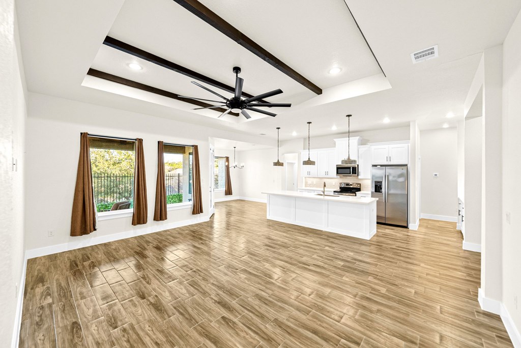 Kerrville, Texas, 78028, United States, 4 Bedrooms Bedrooms, ,3 BathroomsBathrooms,Residential,For Sale,2008788