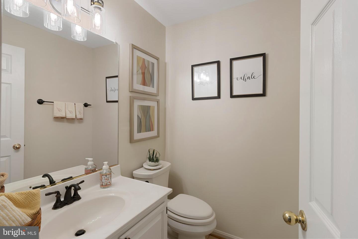 Fort Washington, Maryland, 20744, United States, 4 Bedrooms Bedrooms, ,4 BathroomsBathrooms,Residential,For Sale,1939842