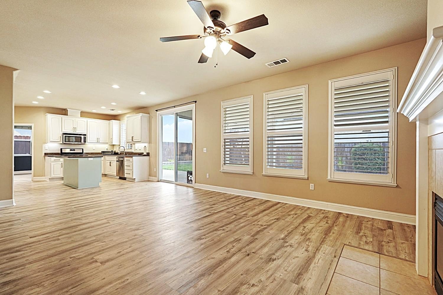 Valley Springs, California, 95252, United States, 3 Bedrooms Bedrooms, ,3 BathroomsBathrooms,Residential,For Sale,2005908